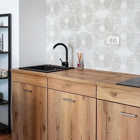 Seven Breeze Apartment *